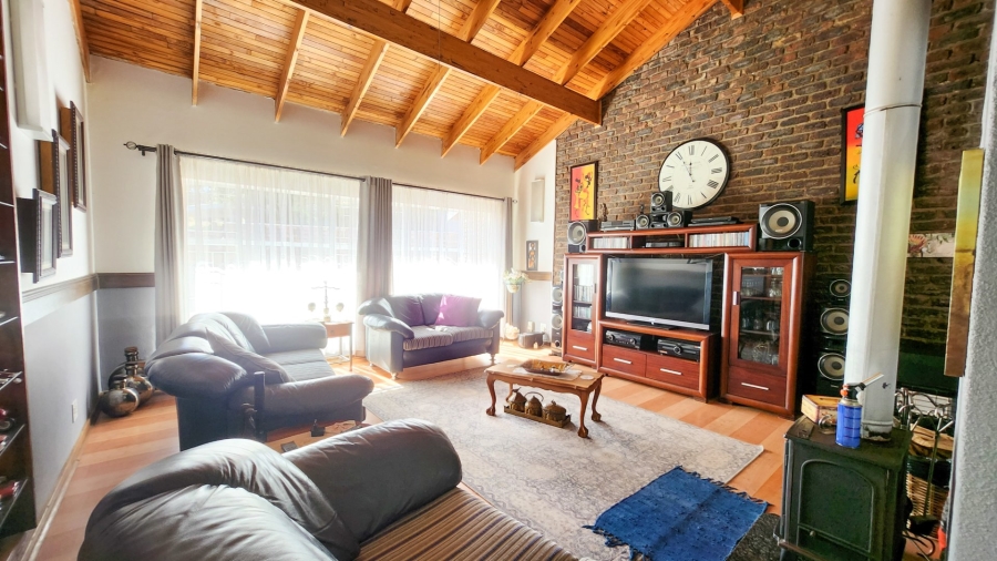 4 Bedroom Property for Sale in Wilkoppies North West